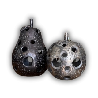Figura metalowa gruszka