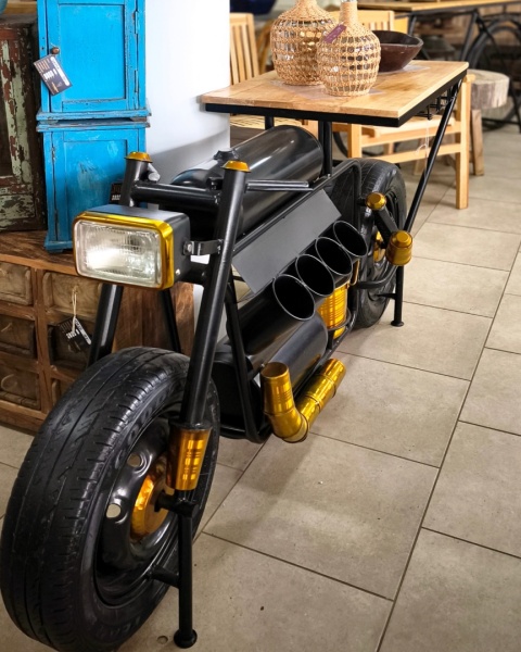 Barek motor